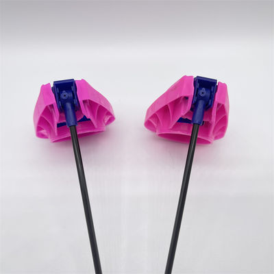 Składany spust natryskowy z mechanizmem spustowym zapobiegającym wyciekom i zapewniającym bezpieczne dopasowanie