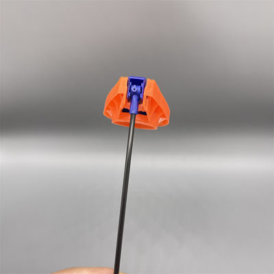 Aerozolowa nasadka spustowa z dyszą dwukierunkową do wszechstronnego rozpylania