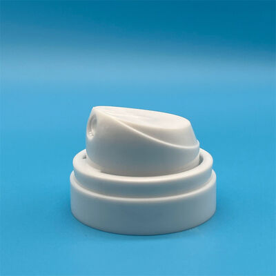 Zawór do suchego szamponu zaprojektowany z myślą o równomiernym pokryciu i mniejszej ilości odpadów