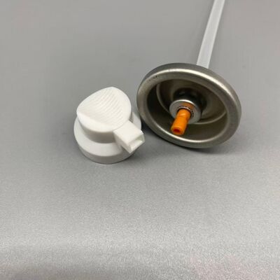 Zawór aerozolowy do suchego szamponu z roztworem dozującym proszek o dużej pojemności